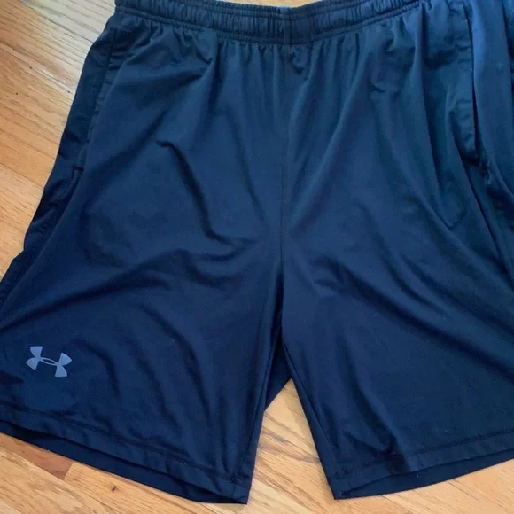3 Under Armour Men's Athletic Shorts in Black and Gray - Picture 6 of 8